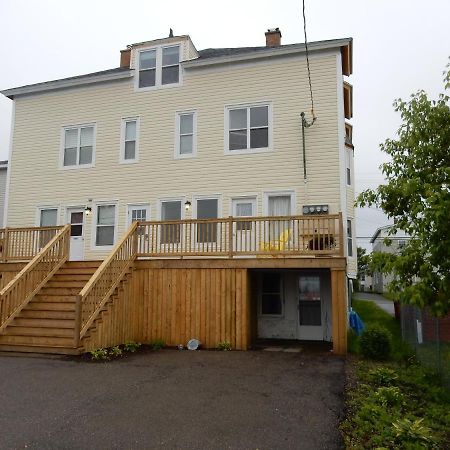 At The Harbourfront B & B North Sydney Exterior photo